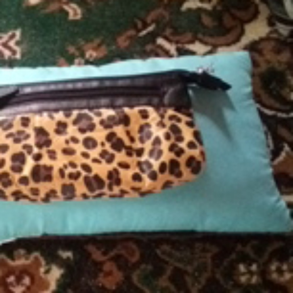 Handbag - Picture 1 of 3